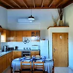 Gavriel - With Breathtaking Sea View, With Private Pool, Secluded, Huge Outdoor Space, Mountain Views Βίλα *