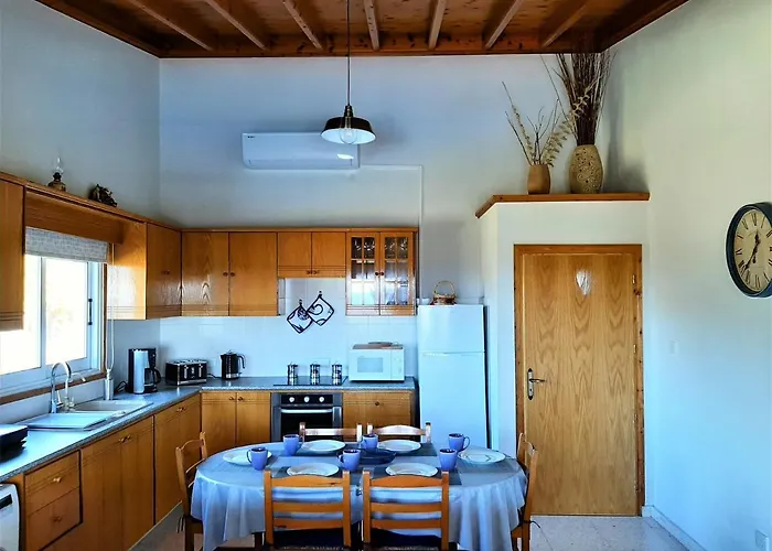 Gavriel - With Breathtaking Sea View, With Private Pool, Secluded, Huge Outdoor Space, Mountain Views Villa *