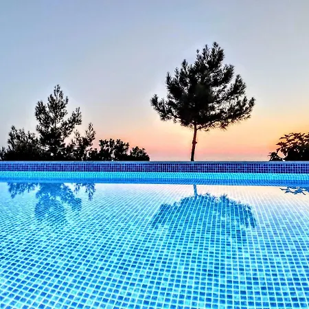 Gavriel - With Breathtaking Sea View, With Private Pool, Secluded, Huge Outdoor Space, Mountain Views فيلة *